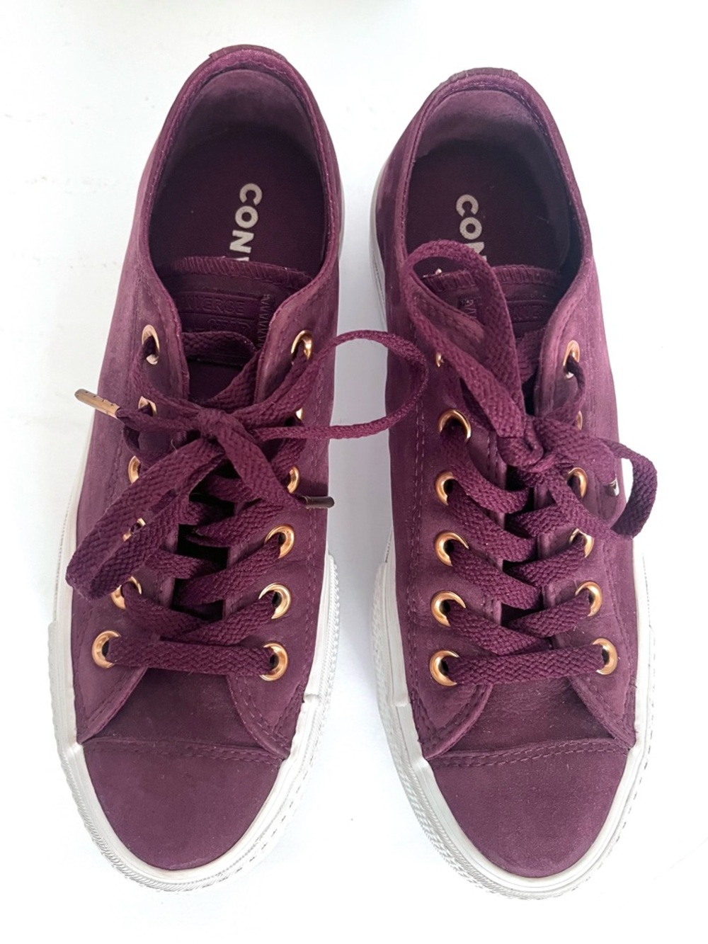 Converse Chuck Taylor Low Suede Platforms - Picture 2 of 11